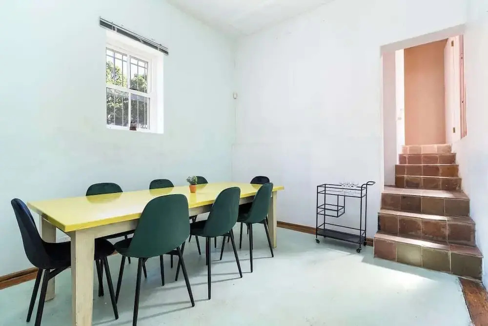 Funky Pet Friendly, 2-bedroom Escape, Bo-kaap