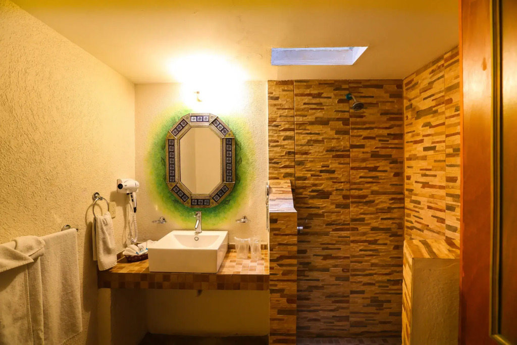 hotel la ermita suites