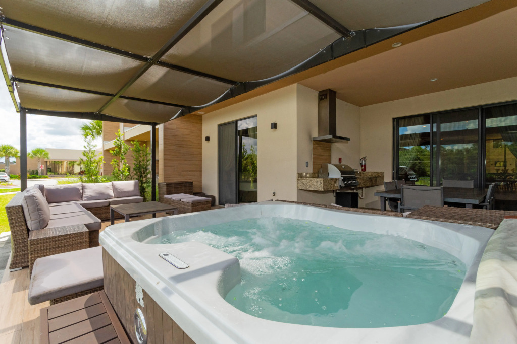 Stunning 4 Bd Bbq Close to Disney Magic Village Views 3049