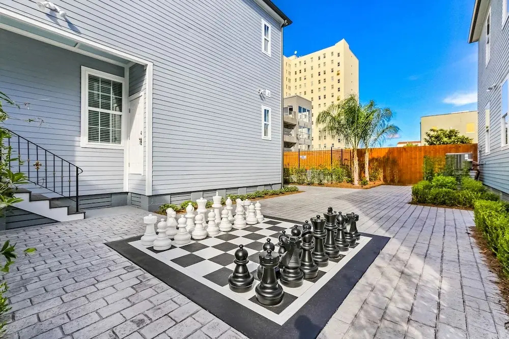 5BR with Pool - Great for Families - Near Everything