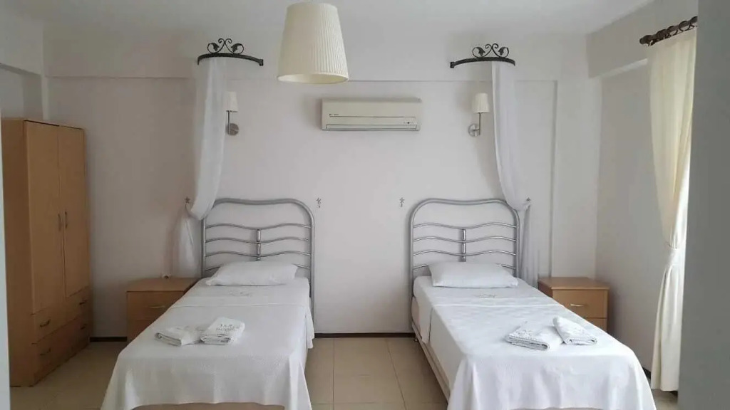 Nano Hotel