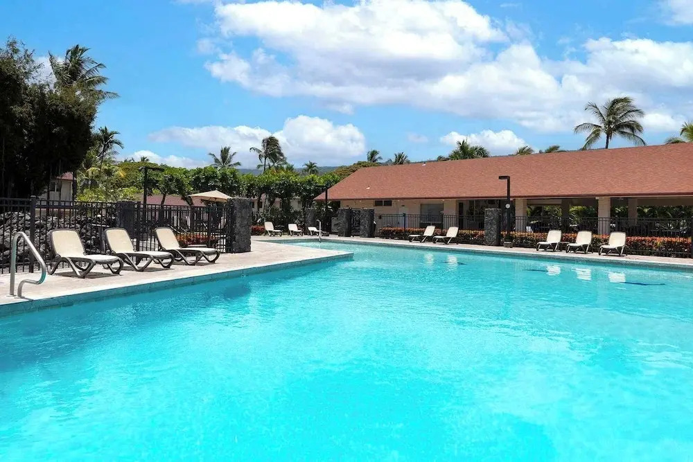 Surf & Racquet Club #24 New Beds, New You!
