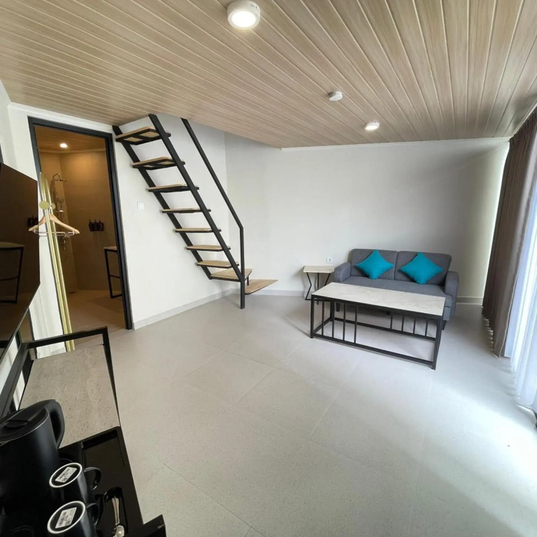 Azana Essence Sanggabuana Bogor