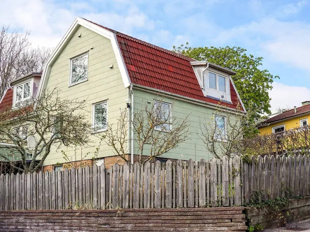 Family-friendly Apartment by the Sea