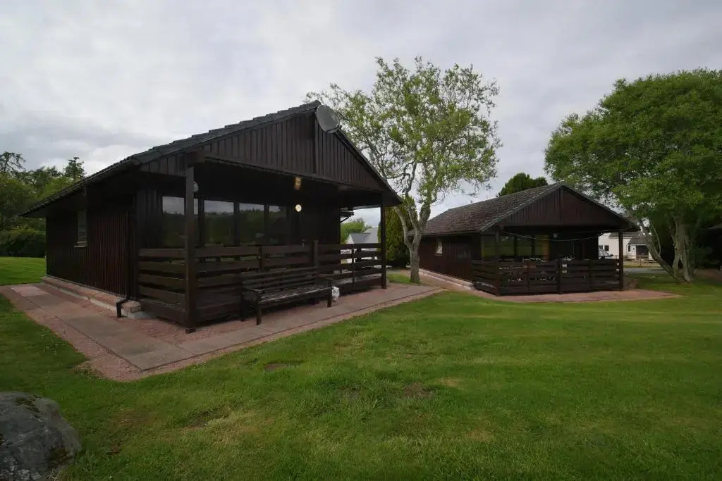 Glenview Chalet Park No 2
