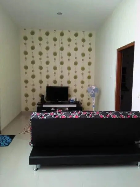 Rumah Mba Ayu 2, complete amenities and karaoke
