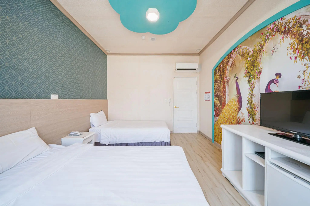 Apple Hotel