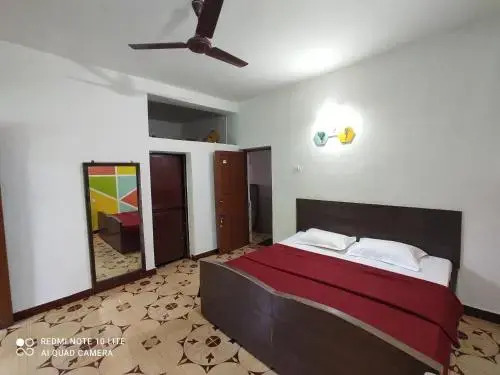Alipas guest House