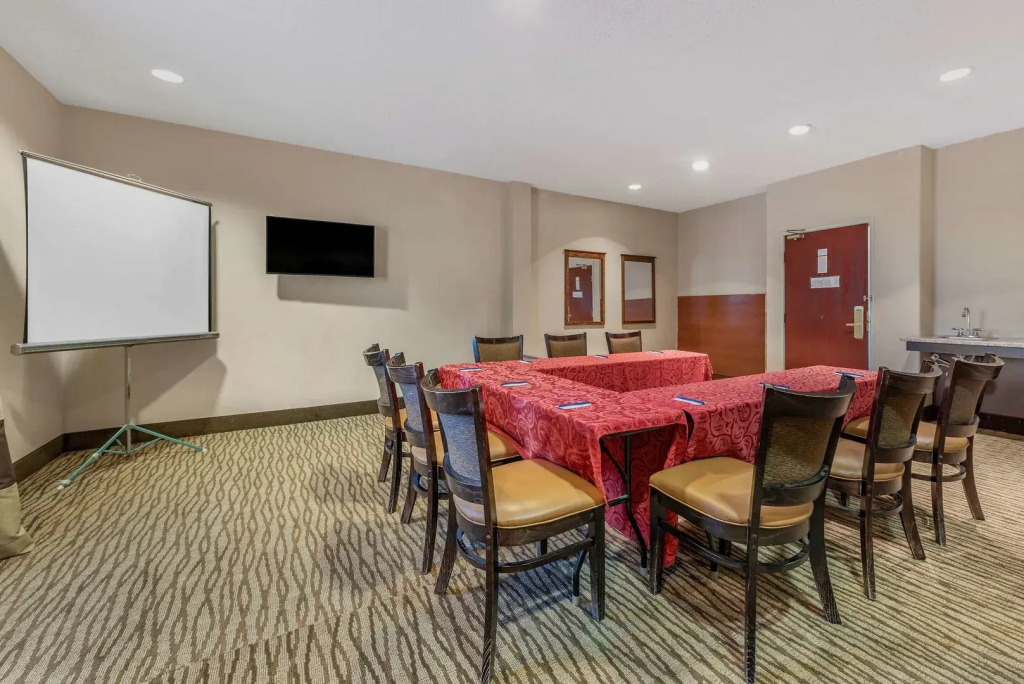 Comfort Suites Castle Rock - Denver South