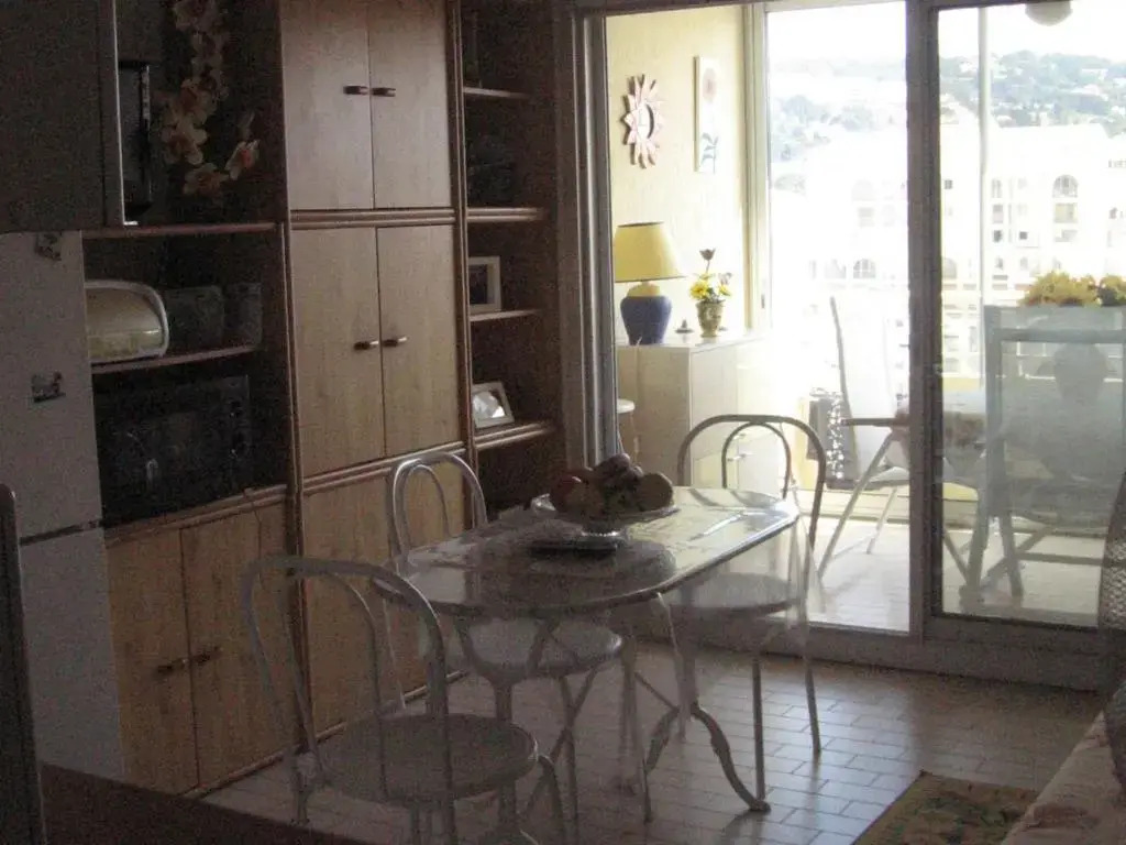Appartement Sète, 2 pièces, 4 personnes - FR-1-472-133