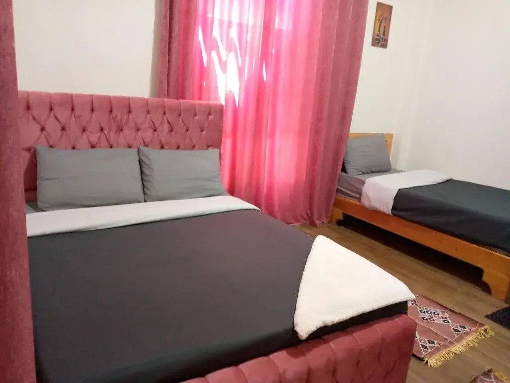 Castle Hotel