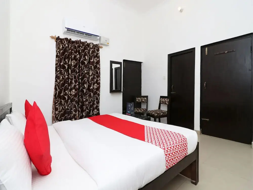 OYO 13626 hillway Guest house