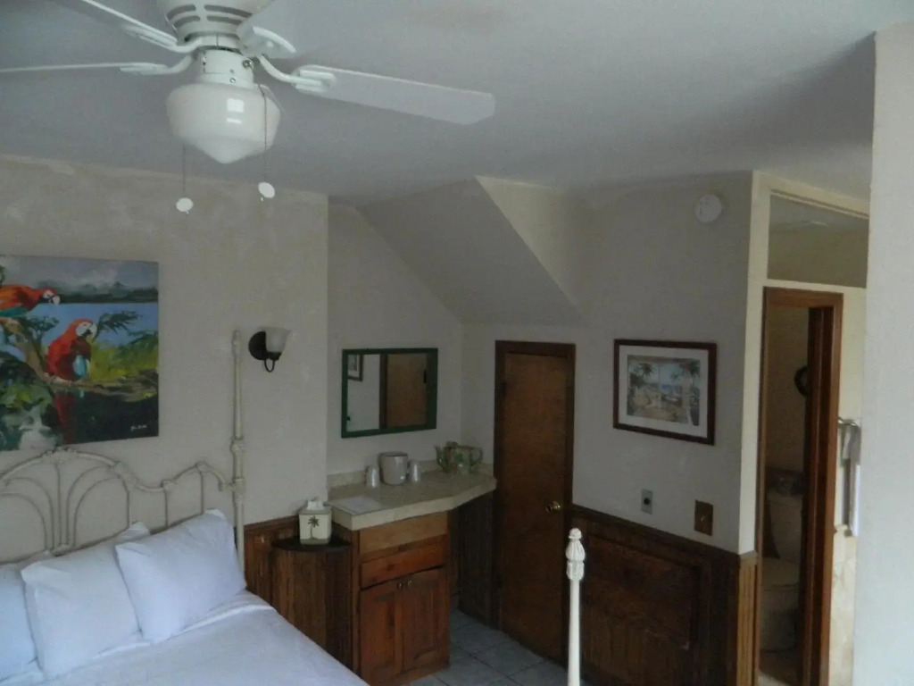 Catalina Island Seacrest Inn
