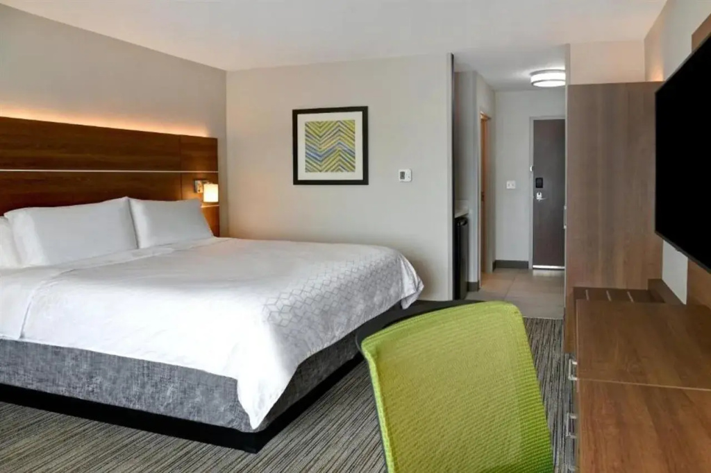 Holiday Inn Express & Suites - Ottawa by IHG