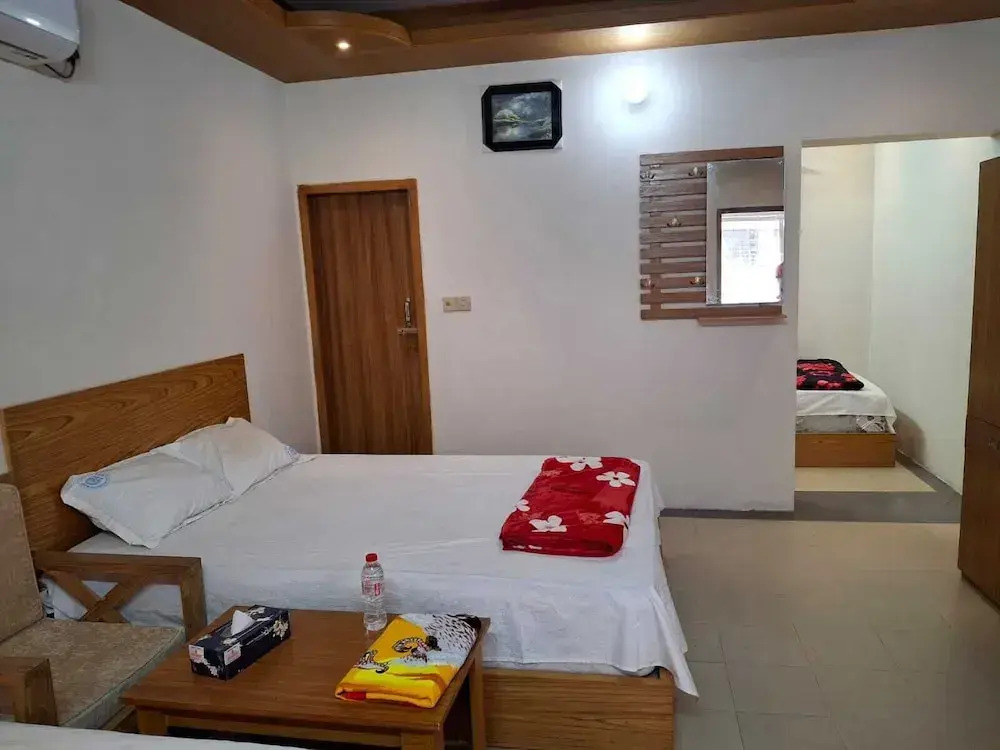 Hotel Dhanmondi