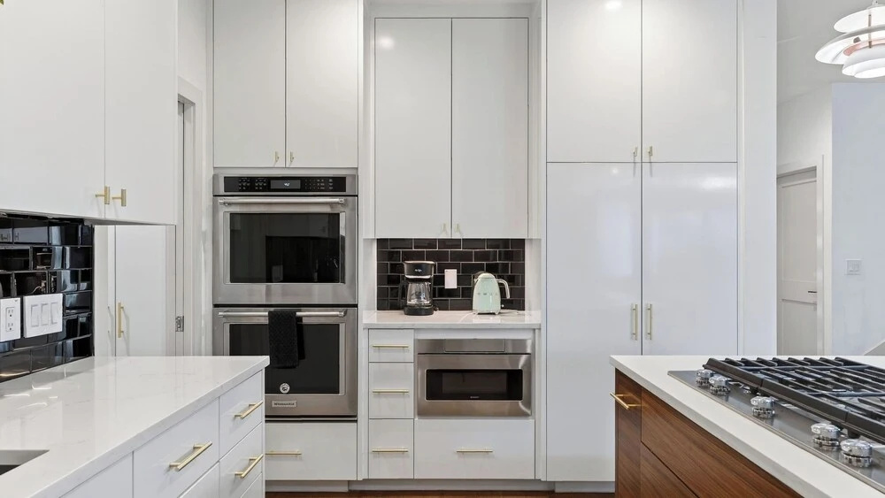 Delores House by Avantstay Movie Theater + Outdoor Kitchen + Modern East Austin Home Near Downtown + Breweries + Live Music