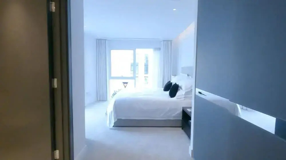 Chelsea Harbour 2-bed Apartment in London