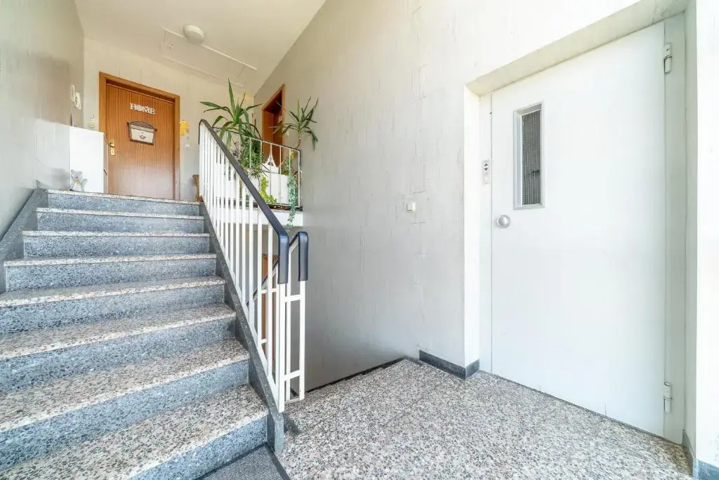 Id 5546 - Private Apartment