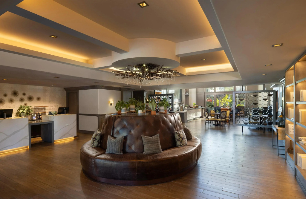 River Terrace Inn