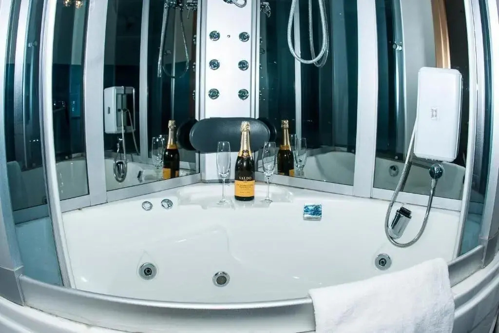 Gio Suites