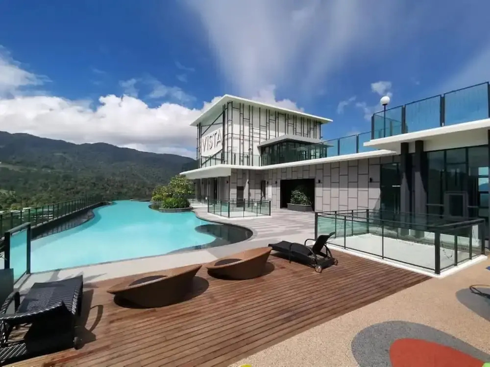 MU Vista – 360 Skypool Superior Suite