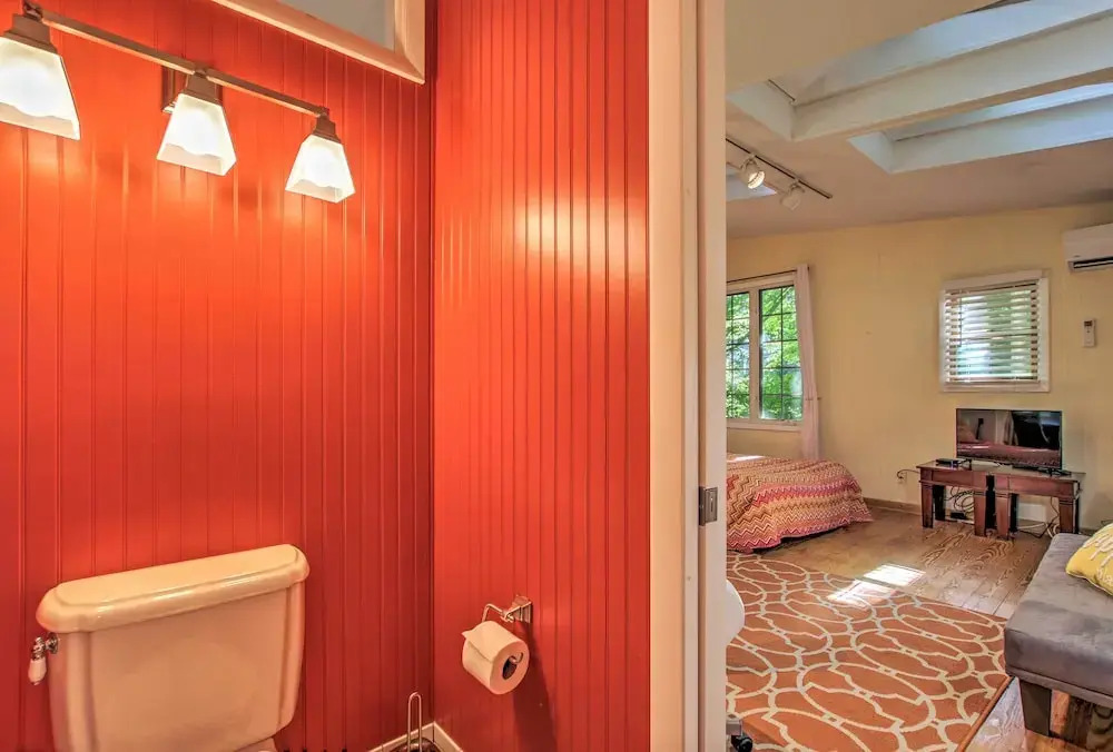 Quiet Saugatuck Studio w/ Patio - Walk to Dtwn!