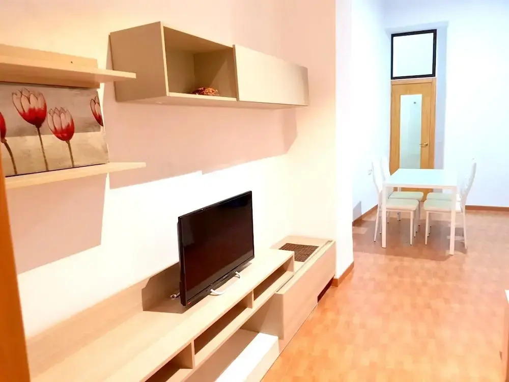 Apartment With 2 Bedrooms in Sevilla, With Wifi