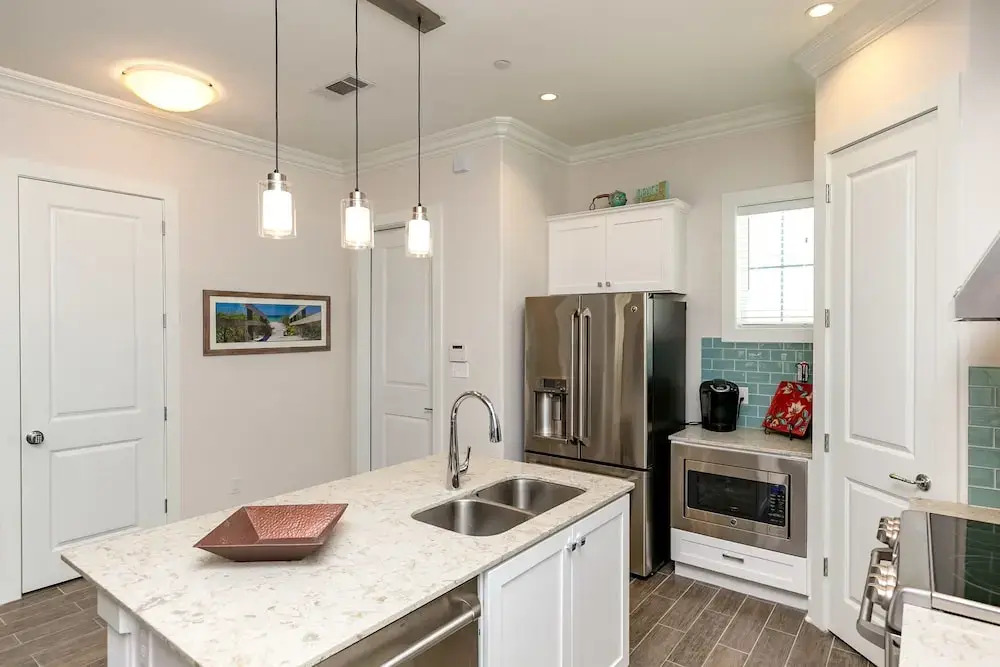 Tropical Comfort in Port Aransas by RedAwning