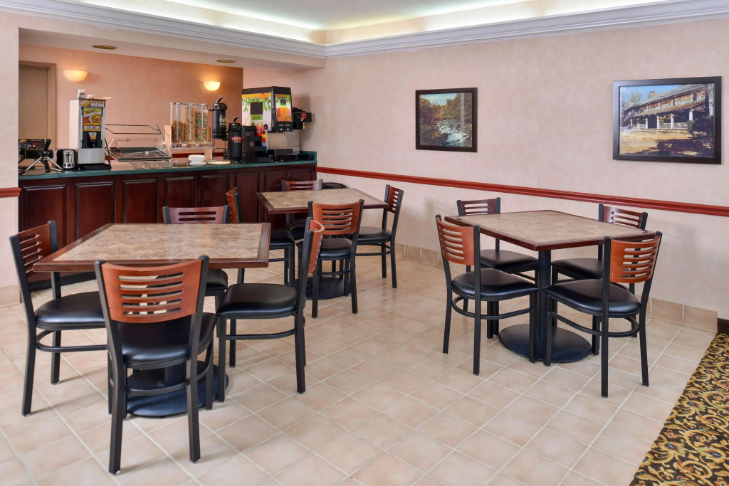 Country Hearth Inn-Toccoa