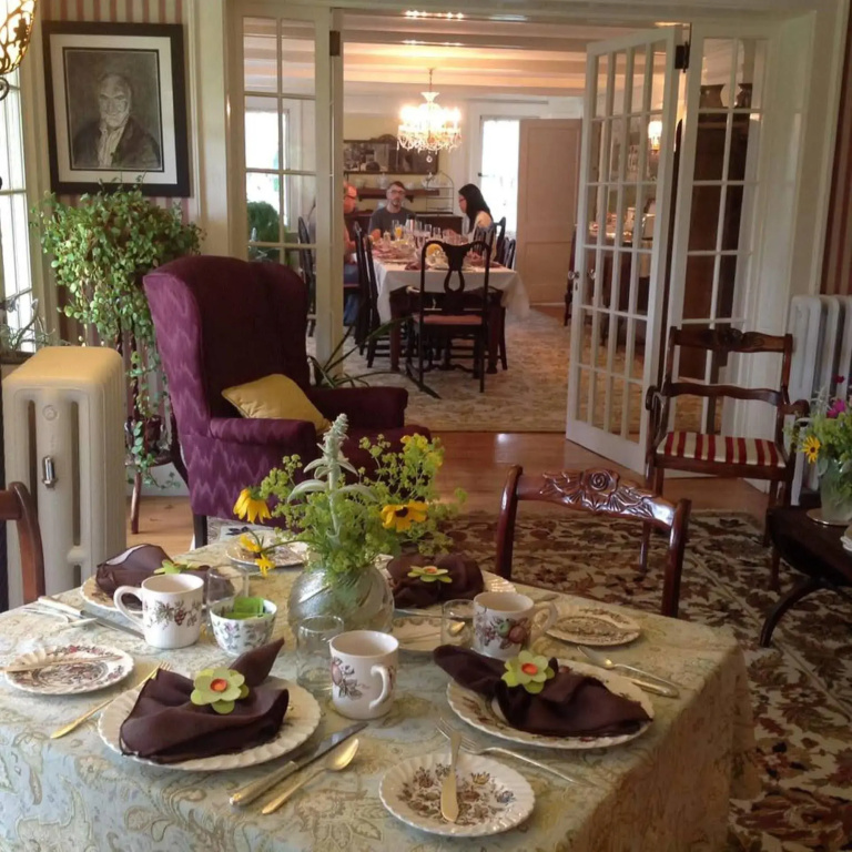 Harbour House Inn B&B