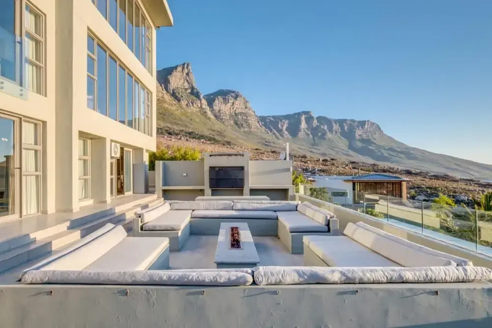PREMIUM CAPE Camps Bay Lodge