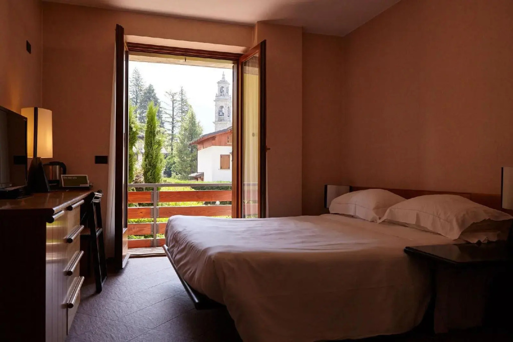 Active Hotel