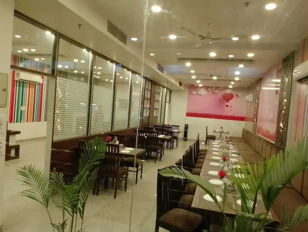 The Palm Hotel & Restaurant