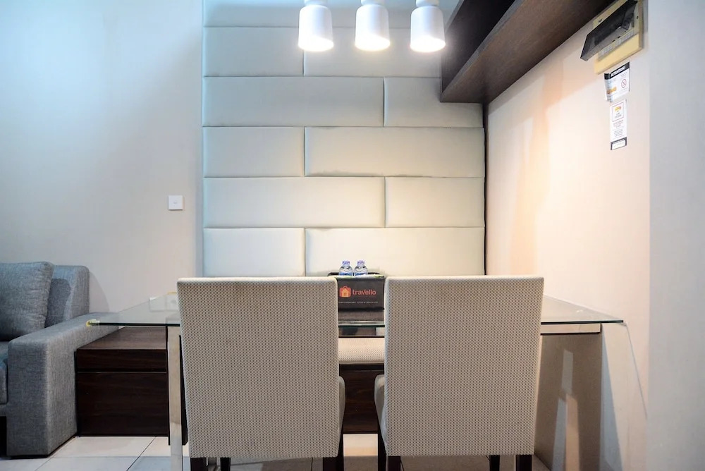 Great Location 2BR Maple Park Apartment