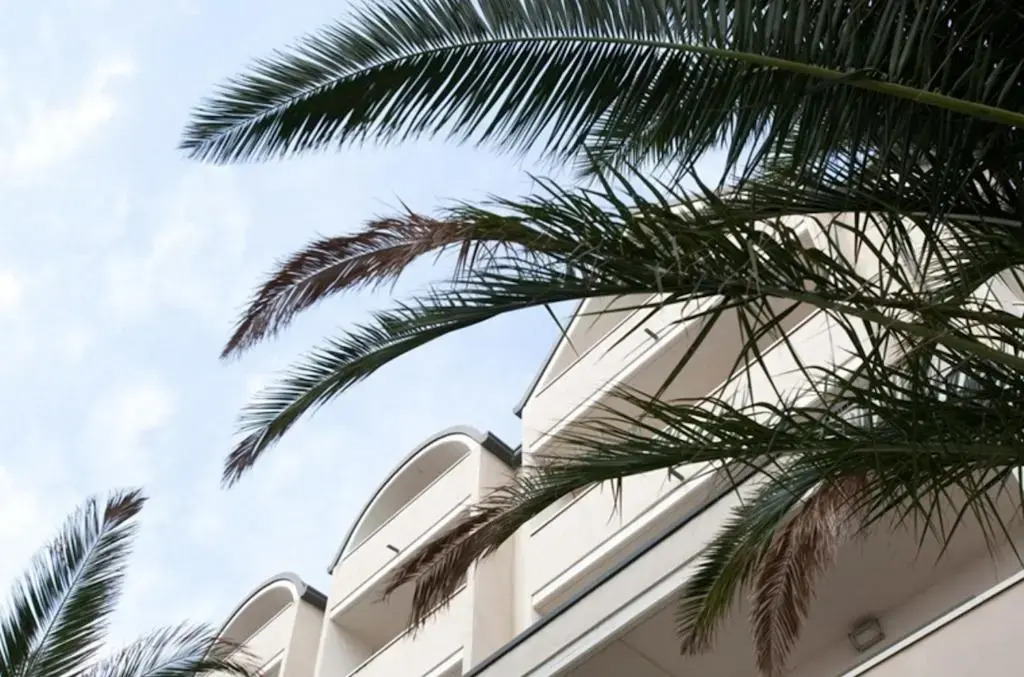Altamarea Residence & Hotel