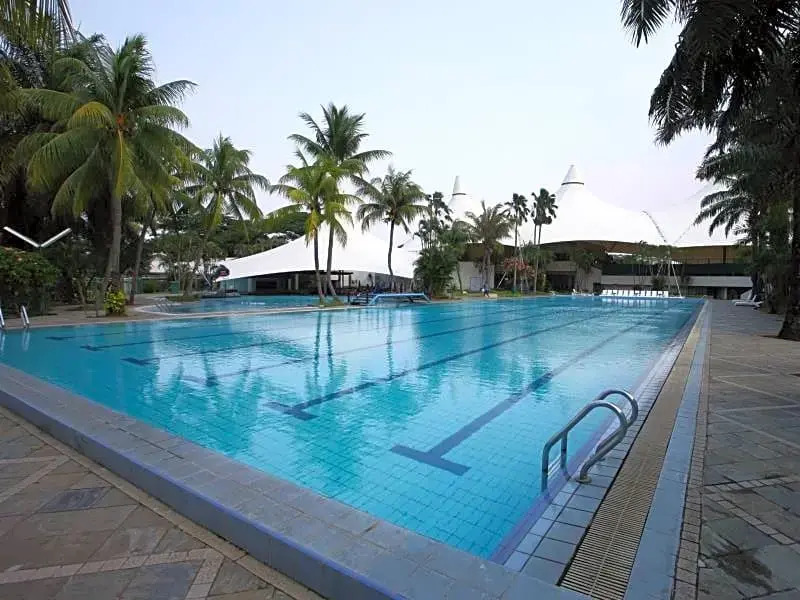 Bungalow Modern Golf & Country Club