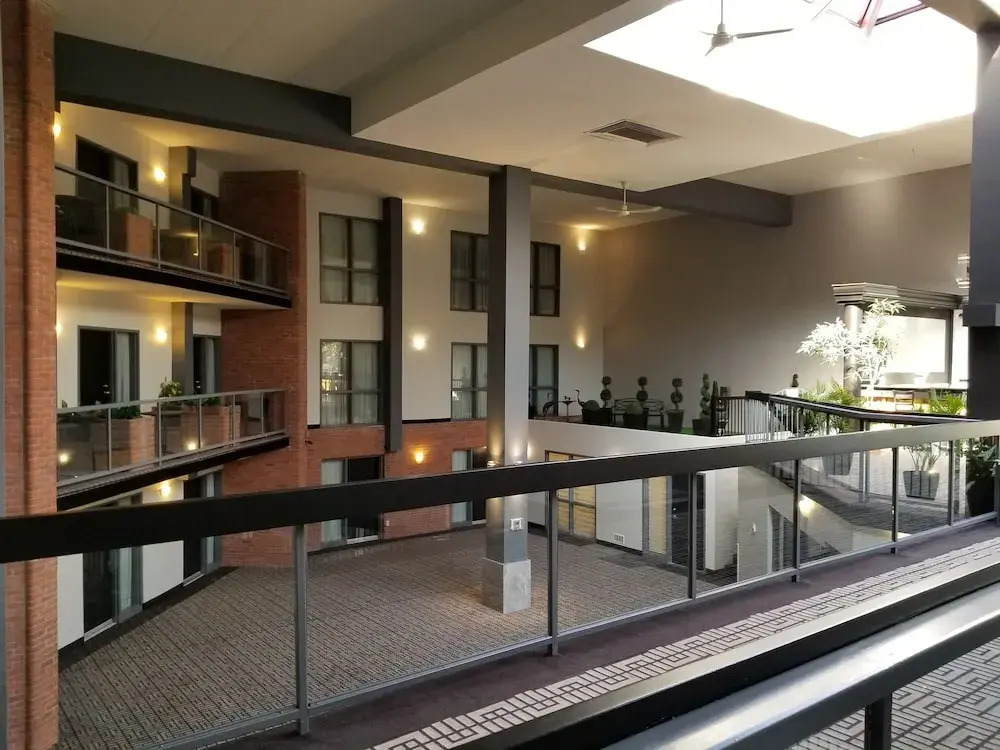 Best Western Laval-Montreal