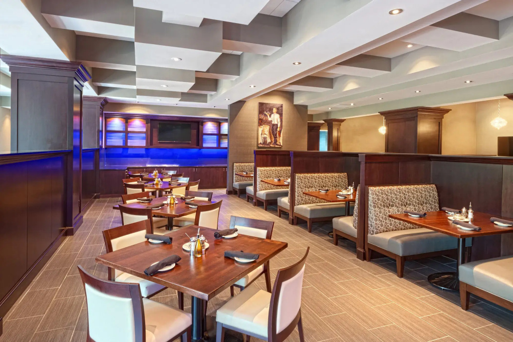 Crowne Plaza Shenandoah - Woodlands Area by IHG