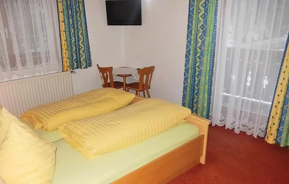 Nice Apartment in Mühlbach With 3 Bedrooms