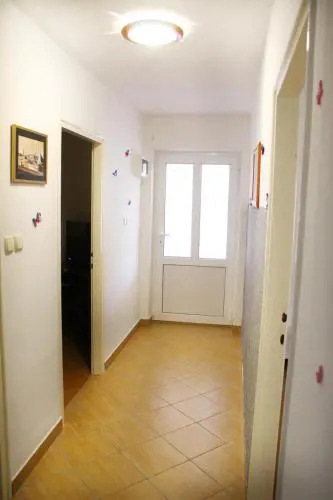 Apartment Pahljina