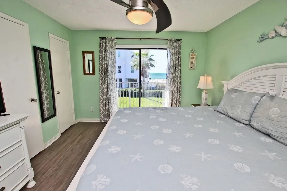 Seascape 102 - 2 Br condo