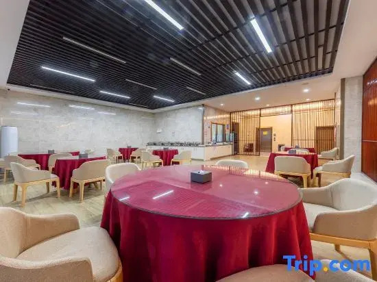 Heyue Hotel (Linyi Yunxian High speed Railway Station Store)