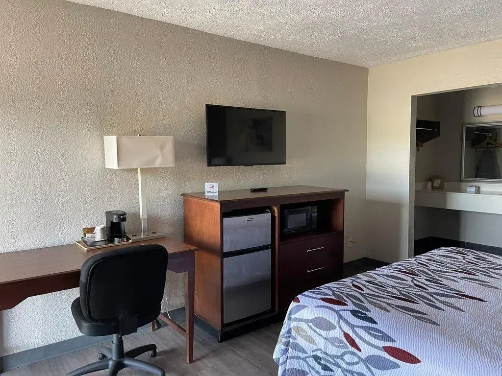 Red Roof Inn LaGrange
