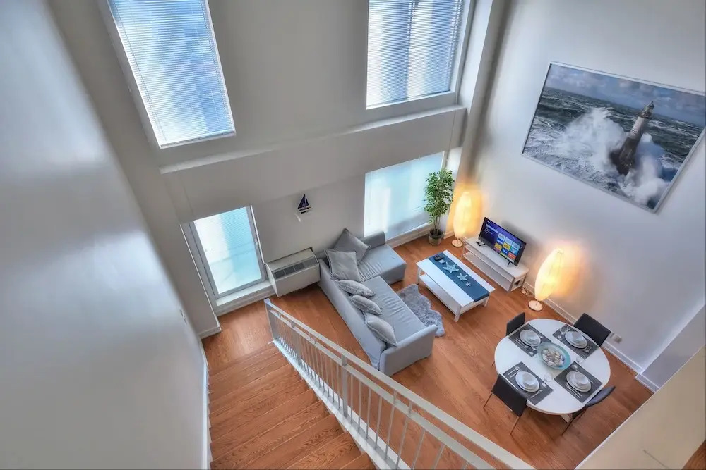2 Floor Mezzanine Condo Near Convention Center