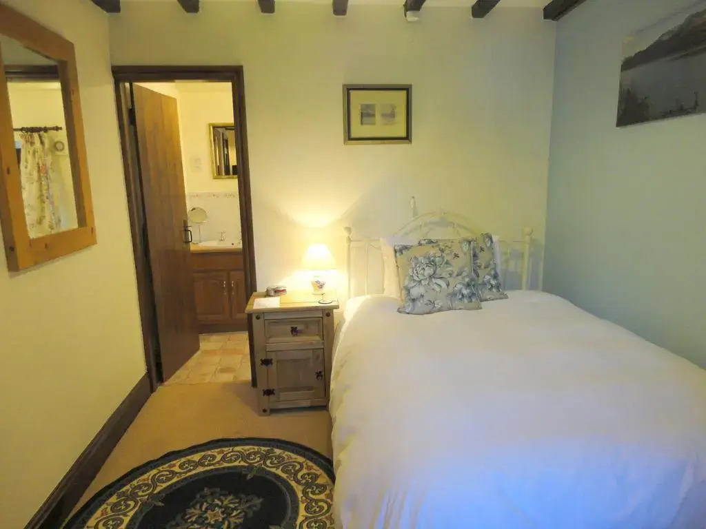 The Old Farmhouse B&B