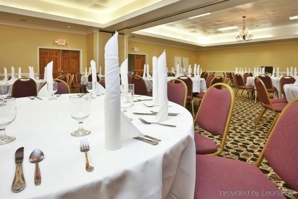 Holiday Inn Lumberton by IHG