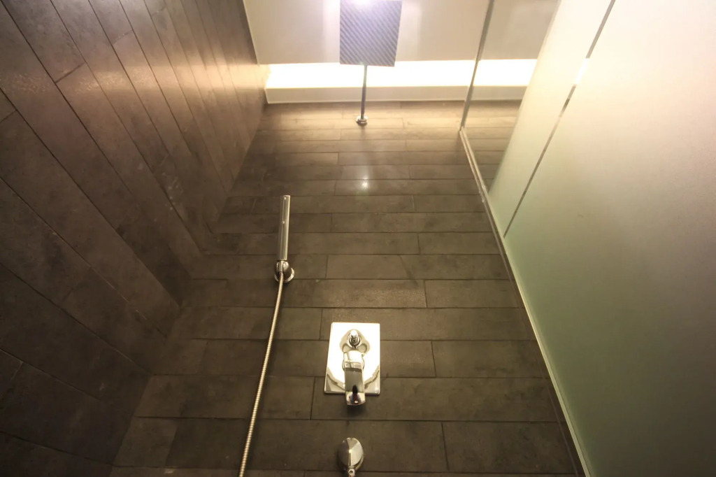 Club Hotel