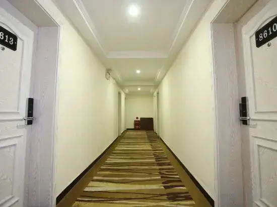 Valley Business Hotel