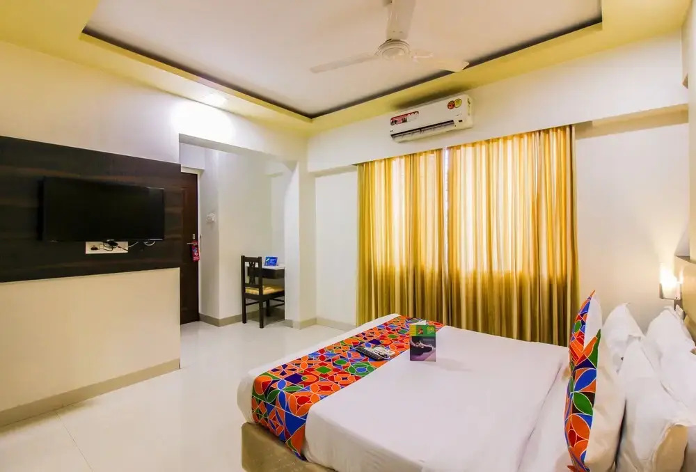 FabHotel Galaxy Comforts Andheri East
