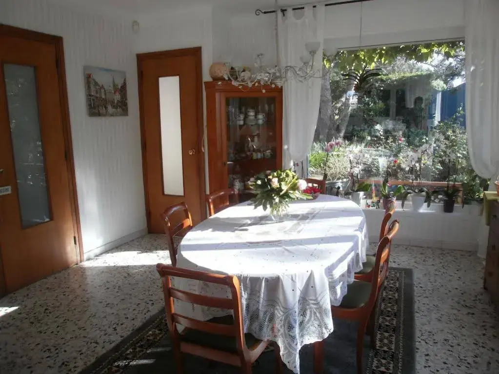 La Maison DAdam